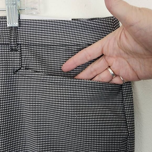 Christopher & Banks Women's Black/White Shaped-Fit Trouser Pants Size 24W NWT - Picture 5 of 16